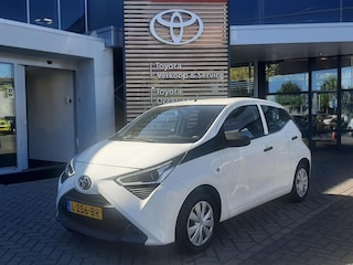 Toyota Aygo X-FUN 5-DEURS NL-AUTO 1E EIGENAAR AIRCO RADIO