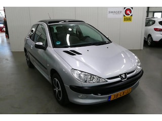 Peugeot 206 1.4 X-LINE 3D AUT XT(Dealeronderhouden)