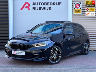 BMW 120i Executive Pano/Led/Sfeer/AppleCar