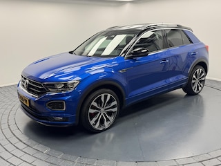 Volkswagen T-Roc 1.5 TSi DSG 2x R-Line Panoramadak-Navigatie-Ad.Cr.contr-Camera-Carplay-Clima-Parkeersensoren-Virtual-Stoelverwarming-Lm19''velgen-Elek.achterklep