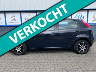 Fiat Punto Grande 1.4 Active 2009 132000KM 1500EU