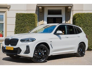 BMW X3 xDrive30e High Executive TREKHAAK | KUIPSTOELEN | MEMORY | CAMERA | HIFI