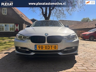BMW 328i High Executive Aut. | M-Sport | Luxe Leder | Stoelverwarming | Airco | Sportstoelen | 19 Inch | PDC | NL. Auto |