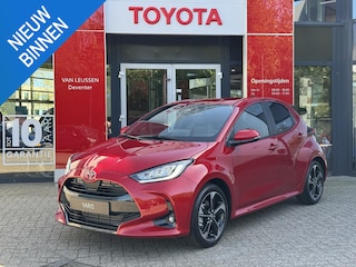 Toyota Yaris 1.5 Hybrid 130 Executive MET € 2.900,- INRUILKORTING DIRECT UIT VOORRAAD LEVERBAAR!!!
