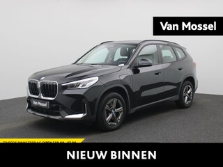 BMW X1 xDrive25e | Automaat | LMV | Parkeer sensoren | Virtual cockpit | Camera | Climate control | Apple carplay  | Navigatie | Elec. achterklep | Leder | Bluetooth | DAB