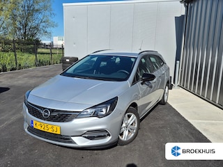 Opel Astra Sports Tourer 1.2 Business Edition 110PK | Cruise control | Apple carplay Android AUto | Parkeersensor achter | Navigatie | DAB  16"LMV
