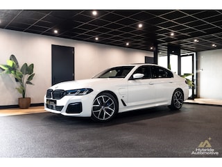 BMW 545e xD High Ex. Ed. | HuD | H&K | Open Dak | Trekhaak |