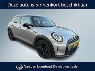 Mini Cooper 1.5 Camden Edition | Panorama | Navi | Stoelverw. | Leder | Full-LED // 05-2026 Verwacht //