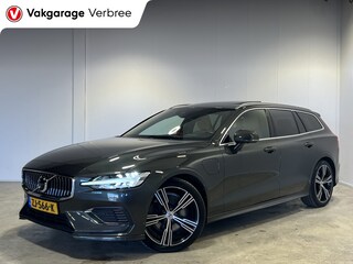 Volvo V60 2.0 T8 Twin Engine AWD Inscription | Navigatie/Android/Apple Carplay | LM Velgen 20" | Voorstoelen Verwarmd | Achteruitrijcamera | Lederen Bekleding | Cruise Control | Airco |