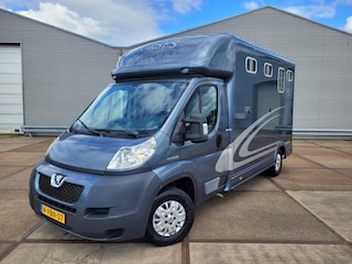 Peugeot Boxer Horsetruck Paarden vervoer / Lage km stand