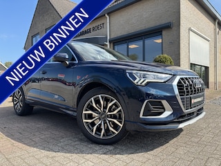 Audi Q3 40 TFSI Quattro Advanced Pro Line Business Automaat Trekhaak / Standkachel / Full LED