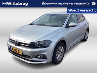 Volkswagen Polo 1.0 TSI Highline / Climate controle / Parkeer sensoren V+A / Stoelverwarming / Lichtmetaal 15 inch /  Trekhaak /