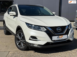 Nissan Qashqai 1.3 MHEV N-Connecta /Trekhaak / NAVI / CAMERA /STOELVERW. / PANORAMA
