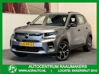 Citroën C3 1.2 TURBO PLUS 100PK NIEUW MODEL 2025 50 STUKS OP VOORRAAD !!! NAVIGATIE VIA APPLE CARPLAY/ANDROID CRUISE CONTROL AIRCO BLUETOOTH TELEFOON RIJSTROOKSENSOREN PDC ZEER MOOI !