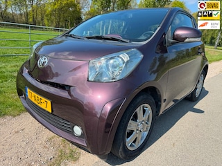 Toyota iQ 1.0 VVTi Aspiration |navigatie|climate control