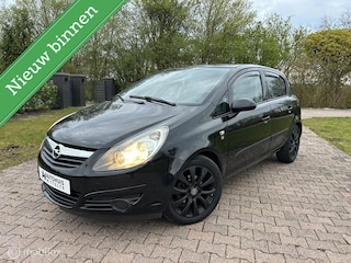 Opel Corsa 1.2-16V ‘111’ edition, Cruise, Airco, NAP, APK 10/26