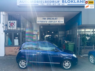 Lancia Ypsilon 1.4-16V Platino DFN/ Automaat/ met onderhoudshistorie, Pano-schuifdak, Airco, NAP en een nieuwe APK!!!