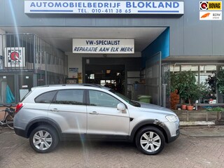 Chevrolet Captiva 3.2i Executive Limited/ Automaat/ 7 Persoons/ met 4X4, Airco, schuifdak,Cruise Control en een nieuwe APK!!!