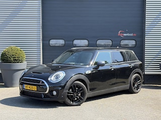 Mini Clubman 2.0 Cooper SD Chili Serious Business | Camera | Head-Up | DAB | Harmon Kardon | Memory Stoelen |