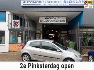 Renault Clio 1.4-16V Sport/ met onderhoudshistorie, Airco, lichtmetalen velgen, NAP en een ruime APK!!!