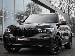 BMW X5 xDrive45e 394pk M-Sportpakket Lucht Pano 22-Inch Comf-Zetels Camera M-Rem Head-Up Tr-Haak