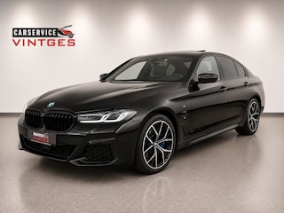 BMW 530e High Executive M sport, Dealeronderhouden, 1e eigenaar, Head up display, Electrische achterklep 19 inch Harman kardon Sk dak Memory Stoelen 360Cam