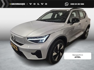 Volvo XC40 Single Motor Extended Range Plus 82 kWh | Adaptieve Cruise Control | Verwarmbare voorstoelen | Verwarmbaar stuurwiel | Warmtepomp | BLIS |
