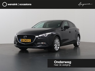 Mazda 3 2.0 SkyActiv-G 120 GT-M | Trekhaak | Bose Audio | Camera | HUD | Lederen Interieur | Stoelverwarming | LED | Navigatie | Adaptieve Cruise Control | Dodehoek detectie |