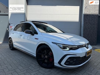 Volkswagen Golf 2.0 TSI GTI [ Pano | IQ.Light | H&K | 19" | Dodehoek | Draadloos laden]