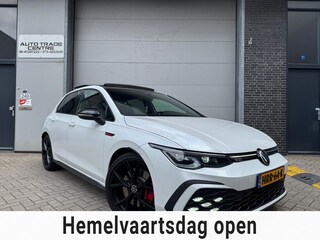 Volkswagen Golf 2.0 TSI GTI [ Pano | IQ.Light | H&K | 19" | Dodehoek | Draadloos laden]