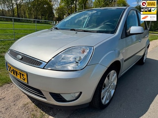 Ford Fiesta 1.4-16V Futura keurig onderhouden met airco