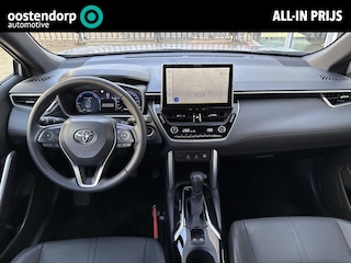 Toyota Corolla Cross 2.0 High Power Hybrid First Edition **DODEHOEK DETECTIE/ STOELVERWARMING/ KEYLESS**