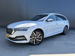 Skoda Octavia Combi 1.4 TSI iV PHEV 1e EIGENAAR METALLIC VIRTUAL COCKPIT ADAPT CRUISE LED NAVI ECC TREKHAAK