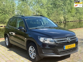 Volkswagen Tiguan 1.4 TSI Comfort&Design Airco cruis control parkeer sensor trekhaak
