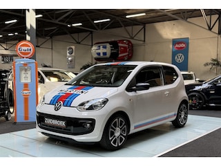 Volkswagen Up 1.0 High up! 67DKM! Cruise! Airco! Navi!