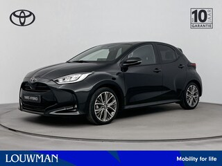 Toyota Yaris 1.5 Hybrid Executive | half lederen bekleding | Navigatie | 18 inch velgen |