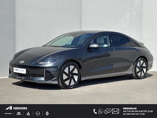 Hyundai Ioniq 6 Connect 77.4 kWh / SOH 100% / Fabrieksgarantie tot 11-2028 / CCS snellader / All season banden / Elektrisch verstelbare stoel  / Stuur-, Stoel & Achterbankverwarming / warmtepomp / Trekgewicht 1500 kg / Keyless Entry/Start /