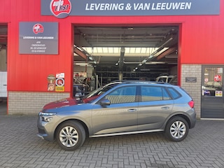 Skoda Kamiq 1.5 TSI Automaat/ Wegklapbare trekhaak/ Android auto- Apple carplay/ Parkeersesnoren achter/ Rijklaarprijs!