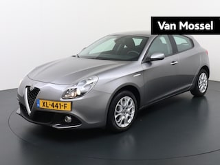 Alfa Romeo Giulietta 1.4 Turbo MultiAir Super | Navigatie | Lichtmetalen velgen