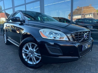 Volvo XC60 2.0T Momentum