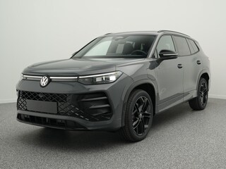 Volkswagen Tayron R-Line Edition 1.5 eHybrid 204 PK | Panoramadak | Trekhaak | Stuur & Stoelverwarming |