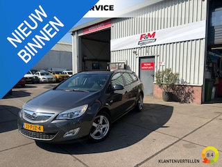 Opel Astra Sports Tourer 1.4 Edition Airco, pdc, trekhaak