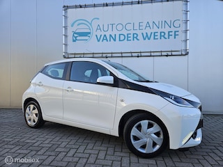 Toyota Aygo 1.0 VVT-i X-Play zeer nette auto!!