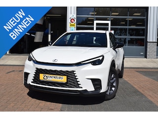 Lexus LBX Business Line 2WD Navi Airco Camera Km 15.100!!