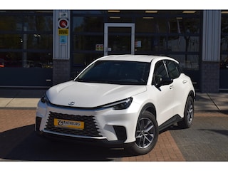 Lexus LBX Business Line 2WD Navi Airco Camera Km 15.100!!