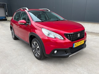 Peugeot 2008 1.2 PureTech Allure (aangepast voor mindervalide)