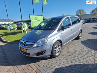 Opel Zafira 1.6 Temptation / 7- persoons / APK mei 2027