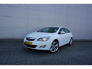 Opel Astra Sports Tourer 1.4 Turbo Sport Airco / Cruise / Navi / Elektr. ramen / Trekhaak / Lm velgen / NAP