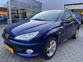 Peugeot 206 1.6-16V XS / 105.000 km / Airco