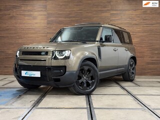 Land Rover Defender 110 SE D240 | Grijskenteken | Pano | Cold Climate Pack | Luchtvering | Meridian | 360°Camera | DAB+ | Trekhaak